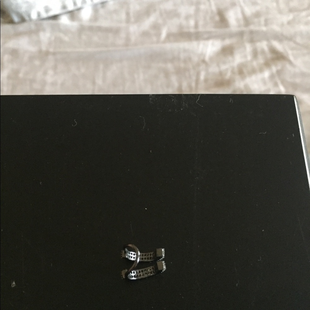 piercing - Picture 2 of 3